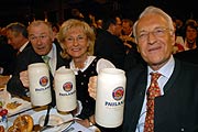 Dr. Beckstein, Karin und Dr. Edmund Stoiber bei der Salvator-Probe 2007 (Foto: Ingrid Grossmann)